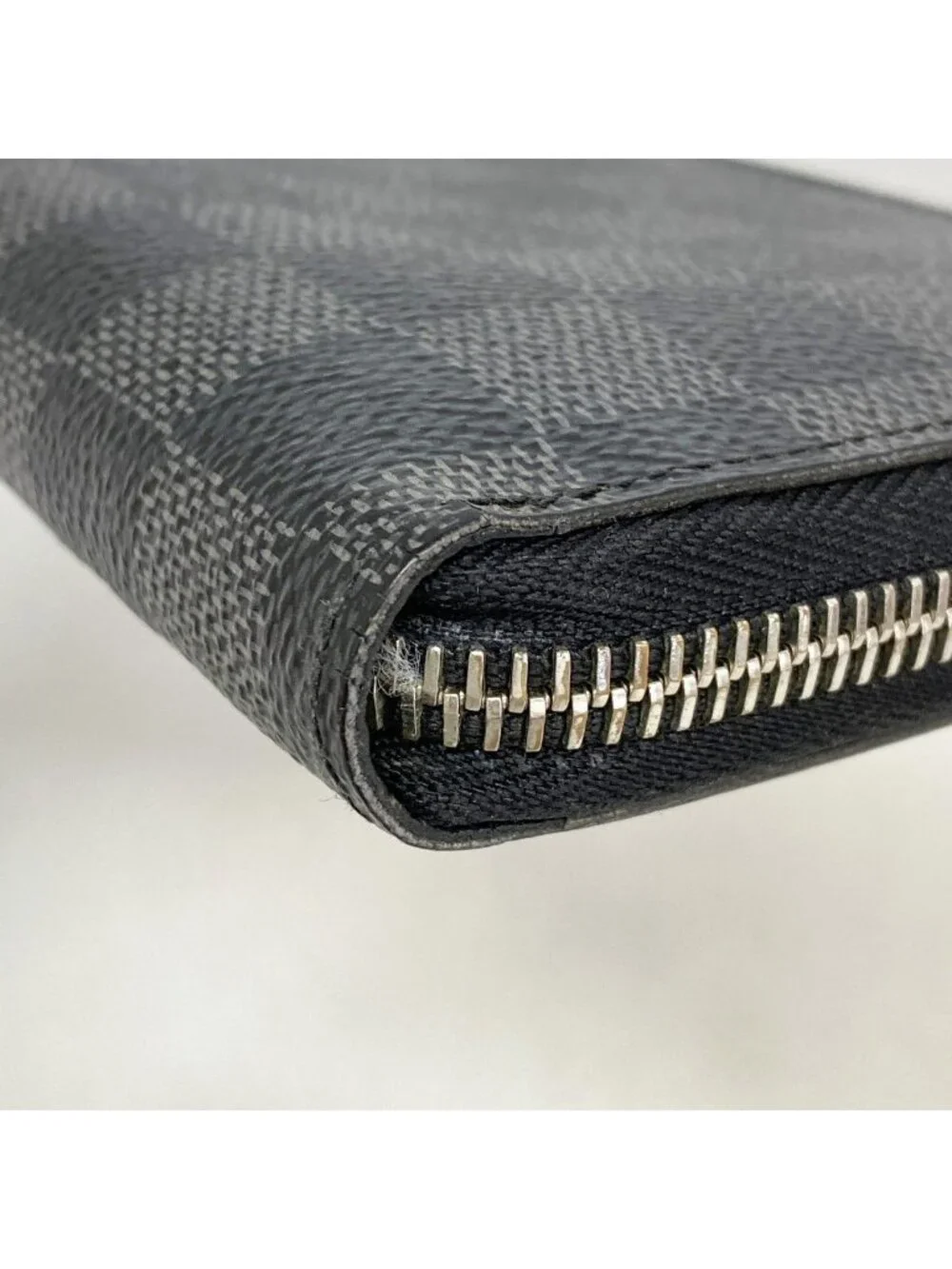 Louis Vuitton Wallet Damier Graphite Zippy Vertical Black